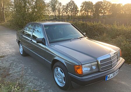 Mercedes-Benz 190
