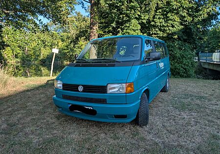 VW T4 Multivan Volkswagen 1.9TD mit Standheizung und AHK