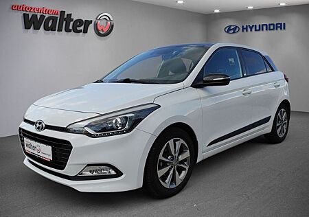 Hyundai i20 Passion Rückfahrkamera, Panoramadach, Sitz-