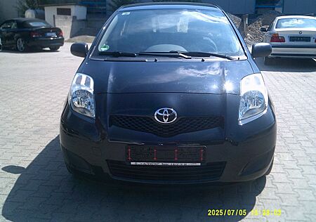 Toyota Yaris Cool+
