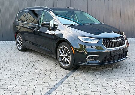 Chrysler Pacifica Summit *Unfallfrei*8Sitze*3.6L V6*
