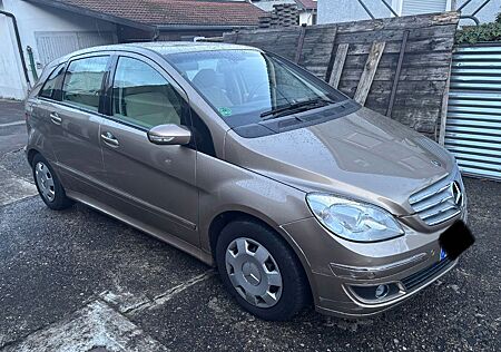Mercedes-Benz B 170 - Automatik - Rentnerfzg. 1. Hand