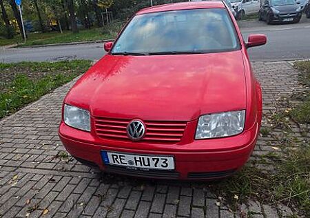 VW Bora Volkswagen 1.6 Basis Basis
