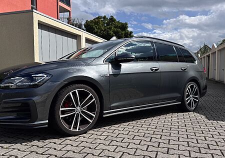 VW Golf Volkswagen 2.0 TDI DSG GTD Variant GTD