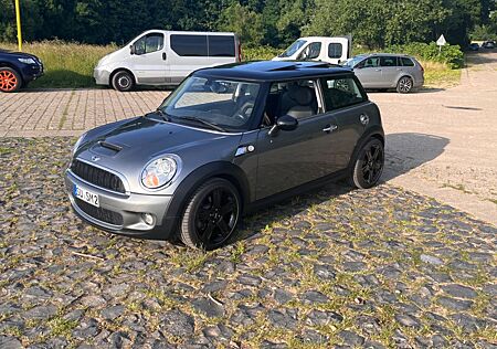 Mini Cooper S Topgepflegt mit Holz Dekor