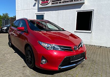 Toyota Auris Touring 2.0 D-4D Sports Edition Plus-Paket