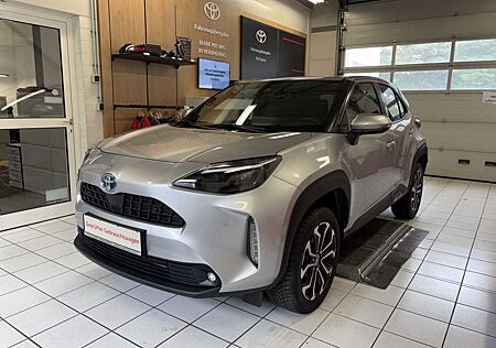 Toyota Yaris Cross gebraucht kaufen Toyota Yaris Cross Hybrid 1.5 VVT-i Team Deutschland