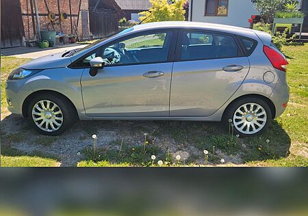 Ford Fiesta 1,25 Trend 82 PS / 5 Türer / TÜV neu