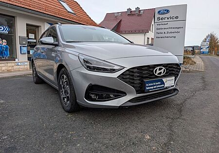 Hyundai i30 1.5 T-GDI Hybrid