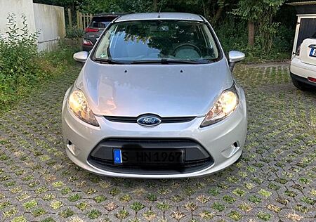 Ford Fiesta 1,4 Titanium Autom. Titanium