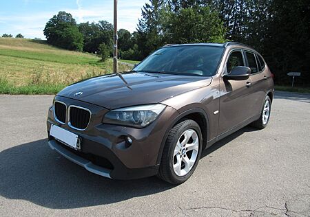 BMW X1 xDrive 20d*Pano*Navi*AHK