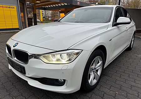 BMW 320i xDrive*Vollleder*Bi-Xenon*Garantie*Memmory