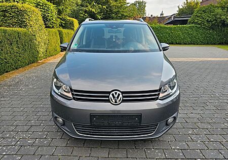 VW Touran Volkswagen Life 2.0 TDI Navi Kamera Sitzh.