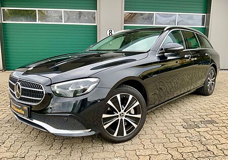 Mercedes-Benz E 300 de 4Matic/PANO/HUD/360/MEMORY/SOUND/AHK