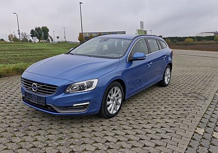 Volvo V60 Kombi Momentum