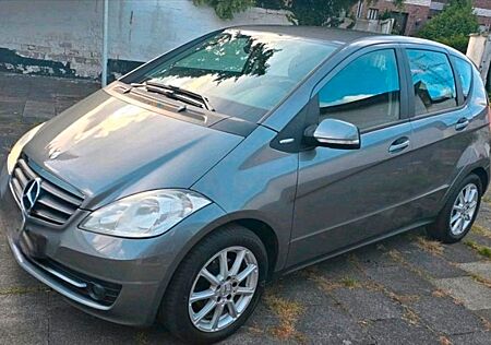 Mercedes-Benz A 160 BlueEFFICIENCY Special Edition -