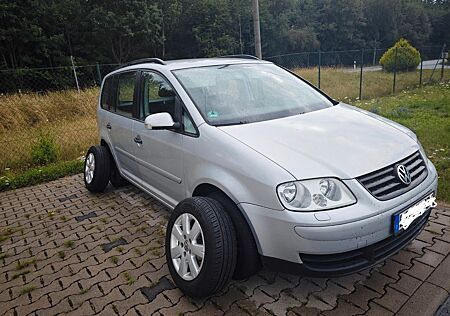 VW Touran Volkswagen 1.9 TDI DPF Trendline