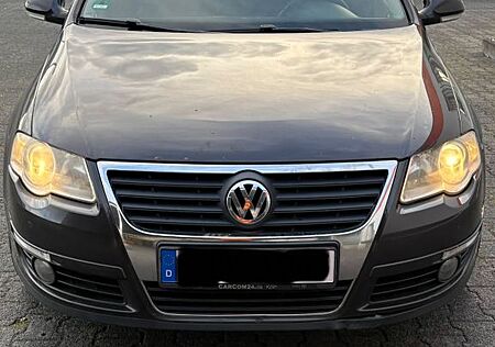 VW Passat Variant gebraucht kaufen VW Passat Variant Volkswagen 2.0 TDI DPF DSG Comfortline V...