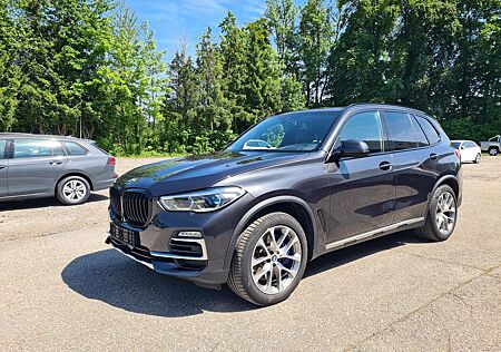 BMW X5 xDrive 30d xLine AHK Innovation StHeiz Pano