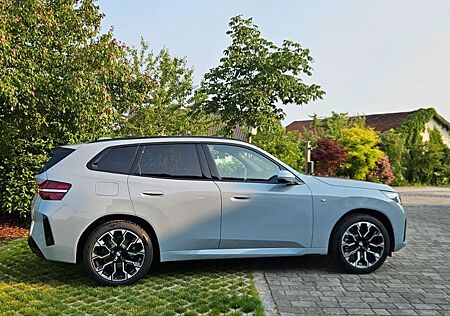 BMW X3 gebraucht kaufen BMW X3 xDrive20d M-Sport, AHK/HUD/H&K nur Handwäsche