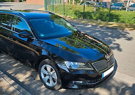 Skoda Superb 2.0 TDI SCR 140kW DSG Style Combi Style