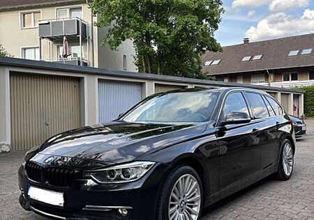 BMW 320d Touring Luxury Line *Harman Kardon*