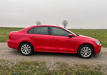 VW Jetta Volkswagen 1.4 TSI 90 kW DSG