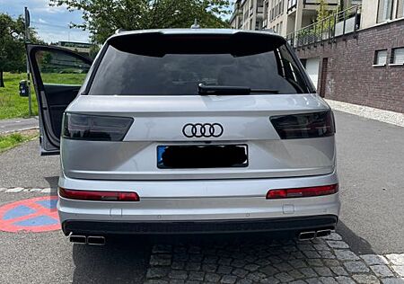 Audi SQ7 4.0 TDI quattro tiptronic -