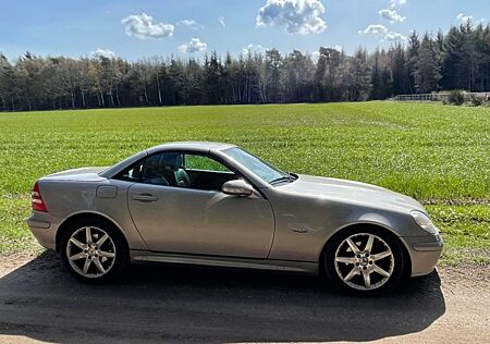 Mercedes-Benz SLK 200 gebraucht kaufen Mercedes-Benz SLK 200 Kompressor "Special Edition"