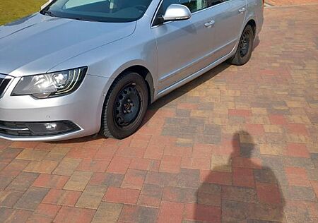Skoda Superb 2.0 TDI 125 Green tec DSG Ambition Co...