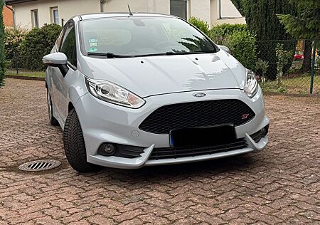 Ford Fiesta 1,6 EcoBoost ST200