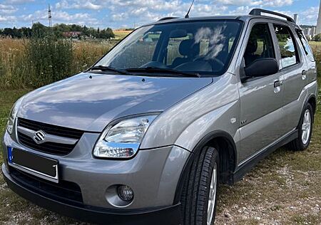 Suzuki Ignis 1.5 4x4 Euro 4 Tüv NEU 06/2027 kein Rost