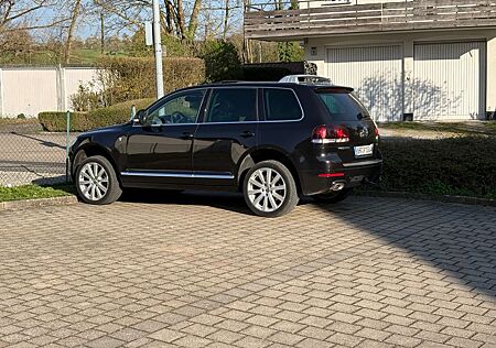 VW Touareg Volkswagen 3.0 V6 TDI Individual Aut. Tausch mgl.