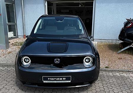 Honda e Advance (17')