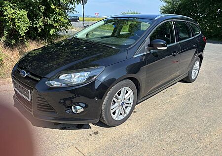 Ford Focus Turnier Titanium