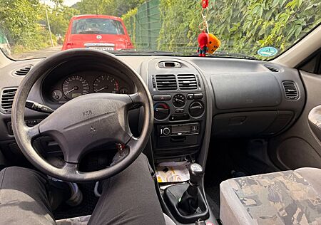 Mitsubishi Carisma 1.6 GLX GLX