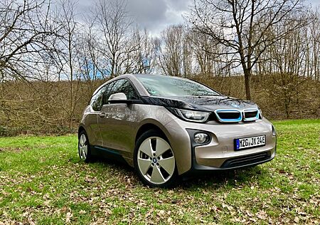 BMW i3 (60 Ah) LED*NAVI PROF.*GARANTIE*WÄRMEPUMPE*DC