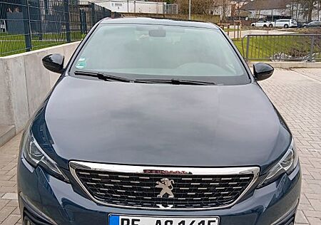 Peugeot 308 Allure PureTech 130 EAT8 Allure GT Paket