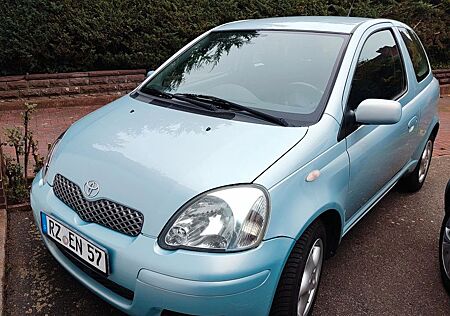 Toyota Yaris 1,3l - 2. Hand