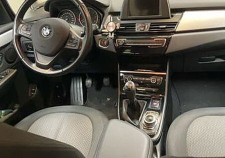 BMW 216 2er Gran Tourer d Advantage Navi PDC EURO6