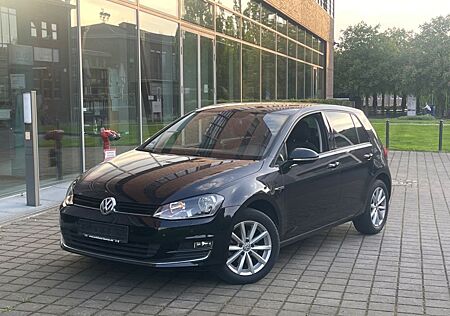 VW Golf Volkswagen VII Lim. Lounge BMT 1.2L SHZ/NAVI/PDC/ST-HZ