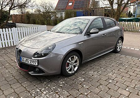 Alfa Romeo Giulietta 1.4 TB 16V MultiAir 110 kW Sport Grau