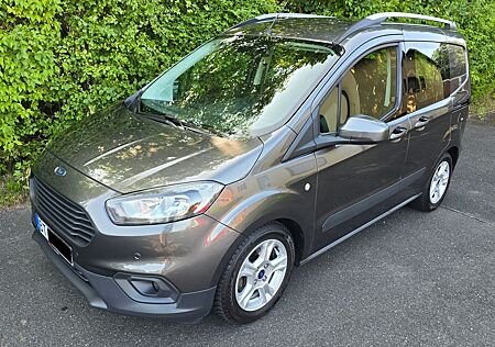 Ford Transit Courier 1.5 TDCi Top Zustand