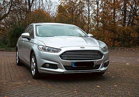 Ford Mondeo 1,5 EcoBoost TOP Ausstattung/Checkheft