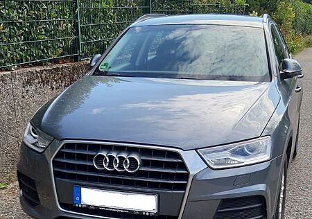 Audi Q3 1.4 TFSI S-Tronic 150PS Monsungrau Metallic