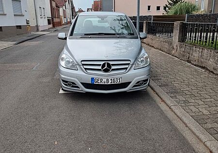 Mercedes-Benz B 180 CDI -