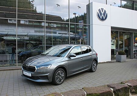 Skoda Fabia Tour 1.0 TSI LED,Navi,PDC,BT,GRA,SHZ,Kamer