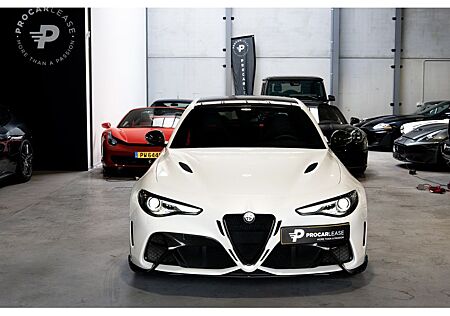 Alfa Romeo Giulia Quadrifoglio GTA 2.9 V6 AT /5 SEATS /VOLL