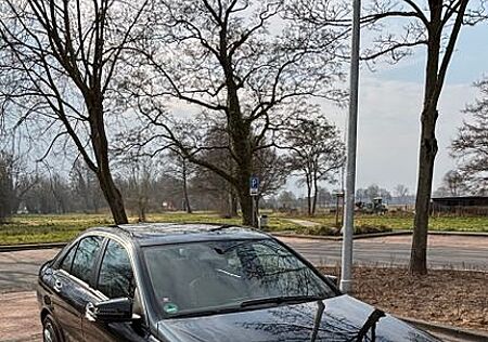 Mercedes-Benz C 200 CDI BlueEFFICIENCY - Navi, Automatik, Alu