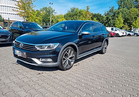 VW Passat Alltrack Volkswagen 2.0 TDI SCR 140kW DSG 4MOT A...